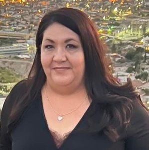 Meet your Posher, Alejandra